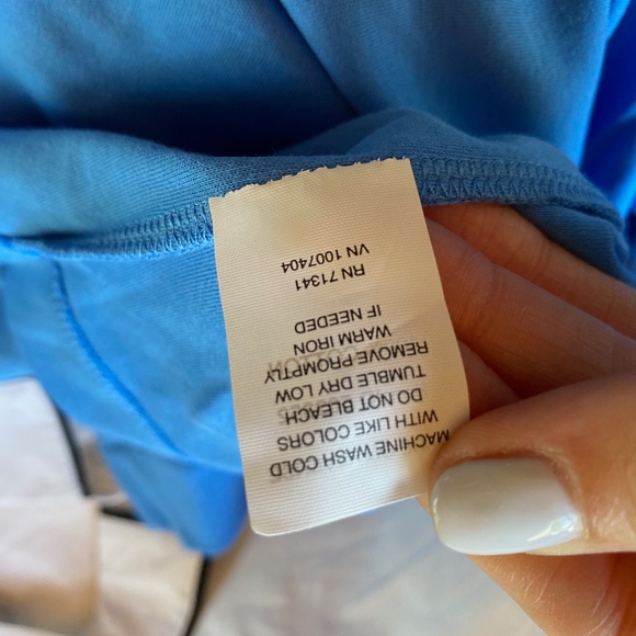 L.L.Bean‎ Tee, Button-Back - Picture 10 of 10